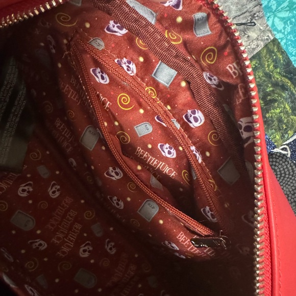 Loungefly Beetlejuice Marquee Red Arrow Crossbody Bag - Picture 6 of 6